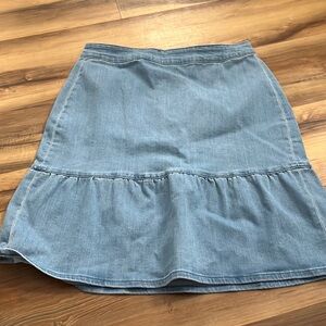 Jcrew size 6 denim skirt brand new
